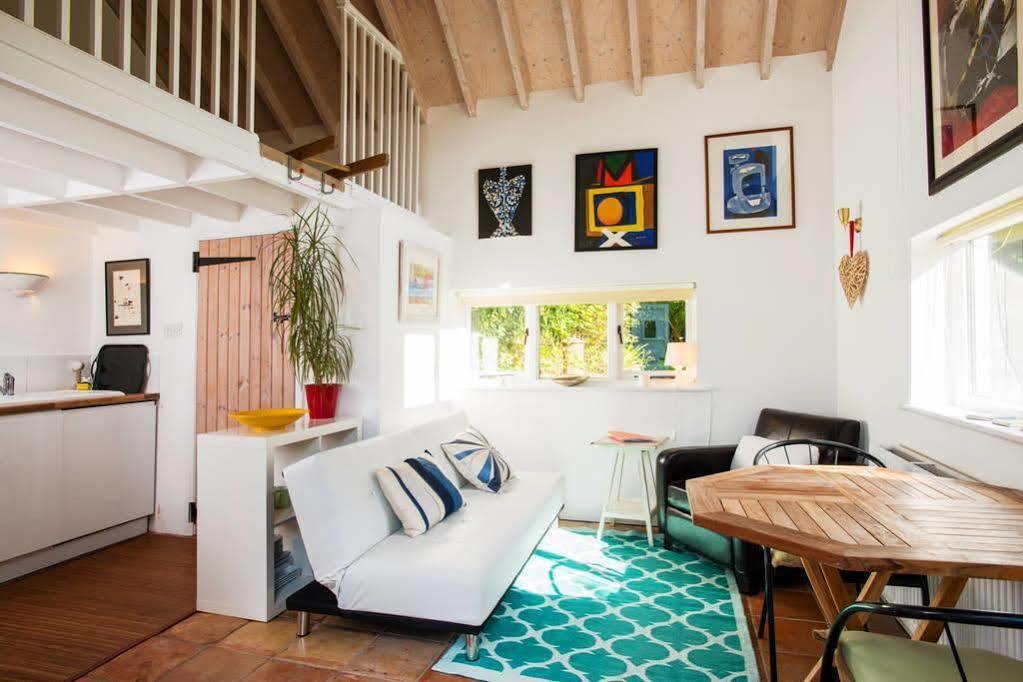 Unique Cottage Retreat Hove Exteriér fotografie